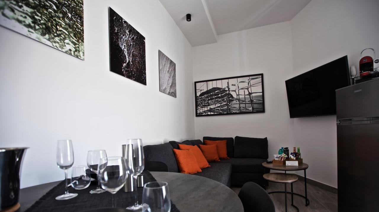 Scugnizzo Apartment Luxury Home Neapel Exterior foto