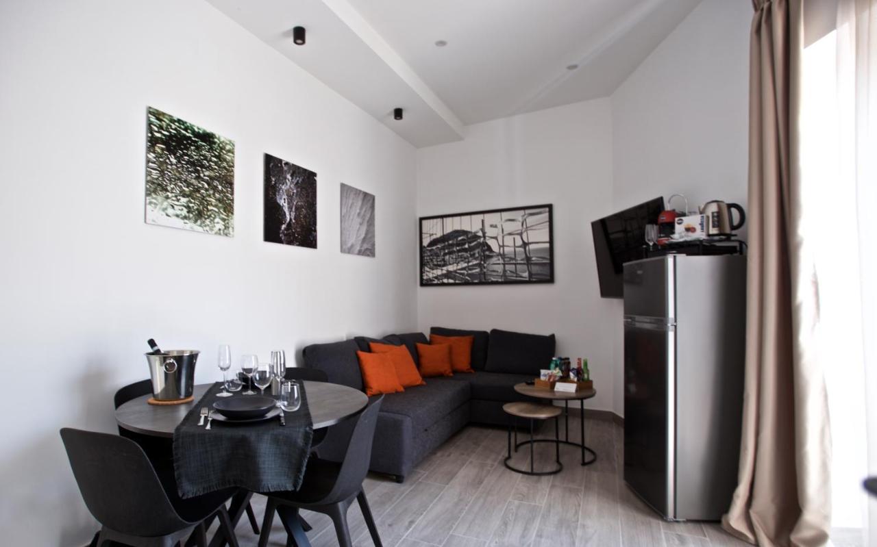 Scugnizzo Apartment Luxury Home Neapel Exterior foto