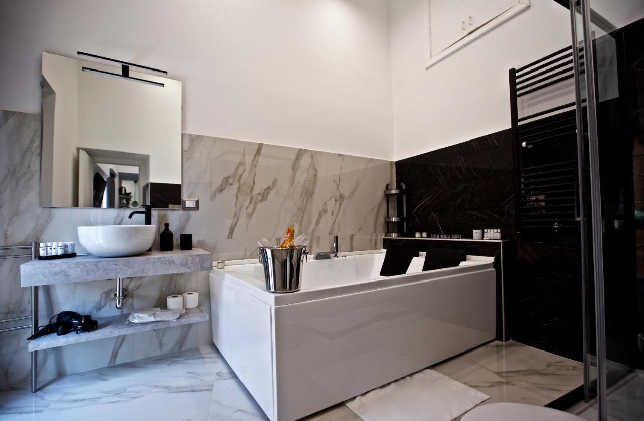 Scugnizzo Apartment Luxury Home Neapel Exterior foto